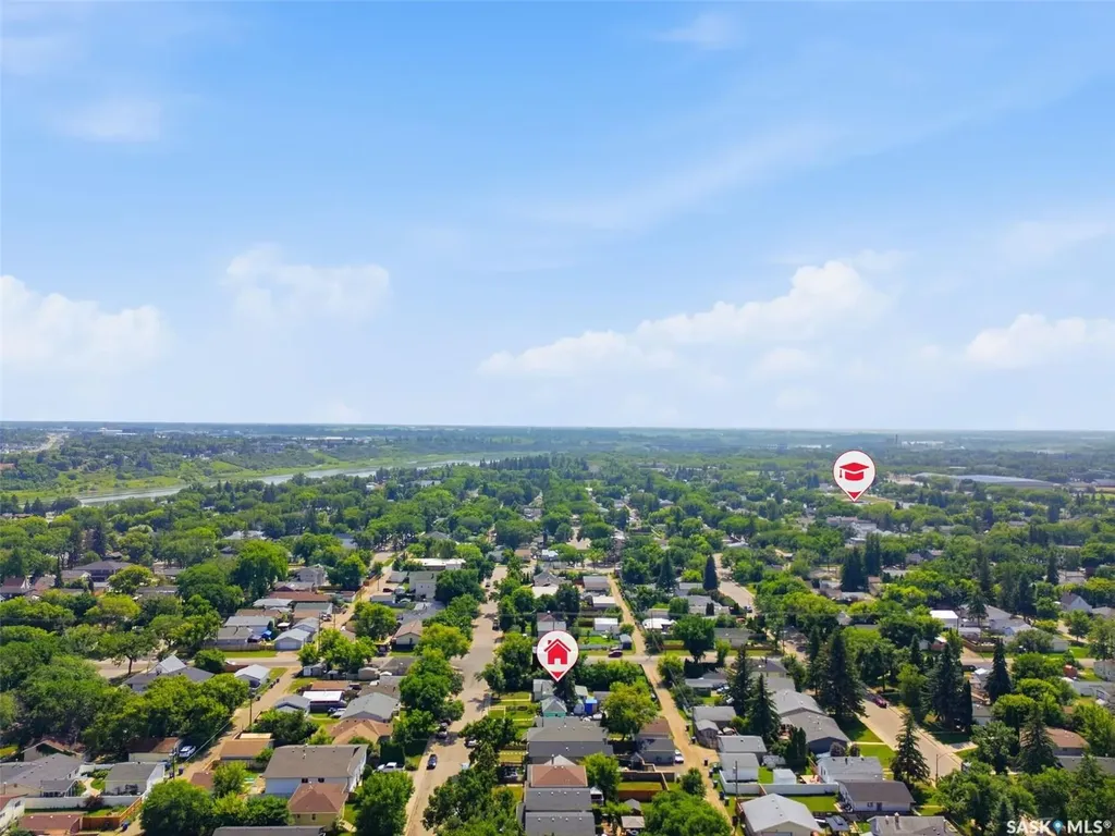 925 L Avenue S Saskatoon SK S7M 2J2