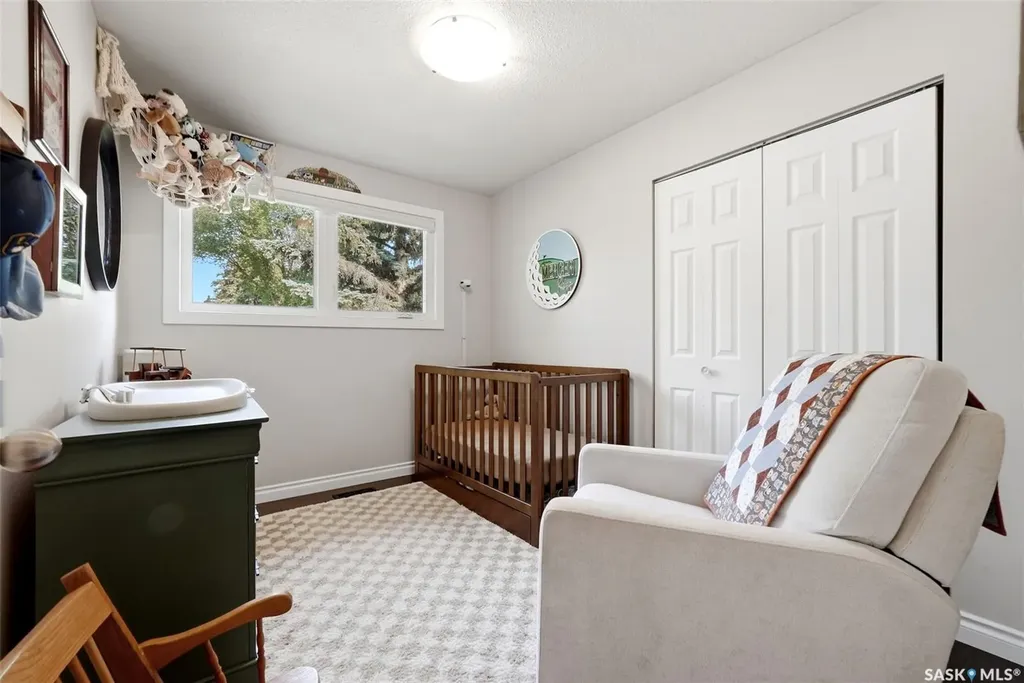 1413 Shannon Road Regina SK S4S 5L4