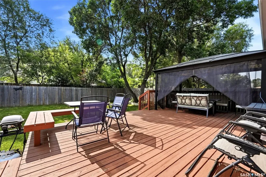 1413 Shannon Road Regina SK S4S 5L4