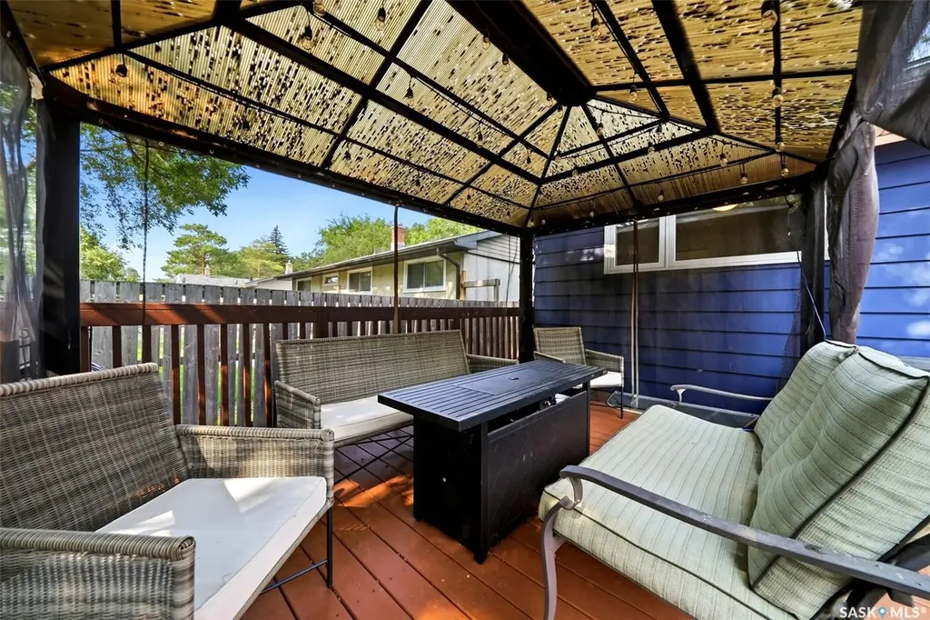 1413 Shannon Road Regina SK S4S 5L4