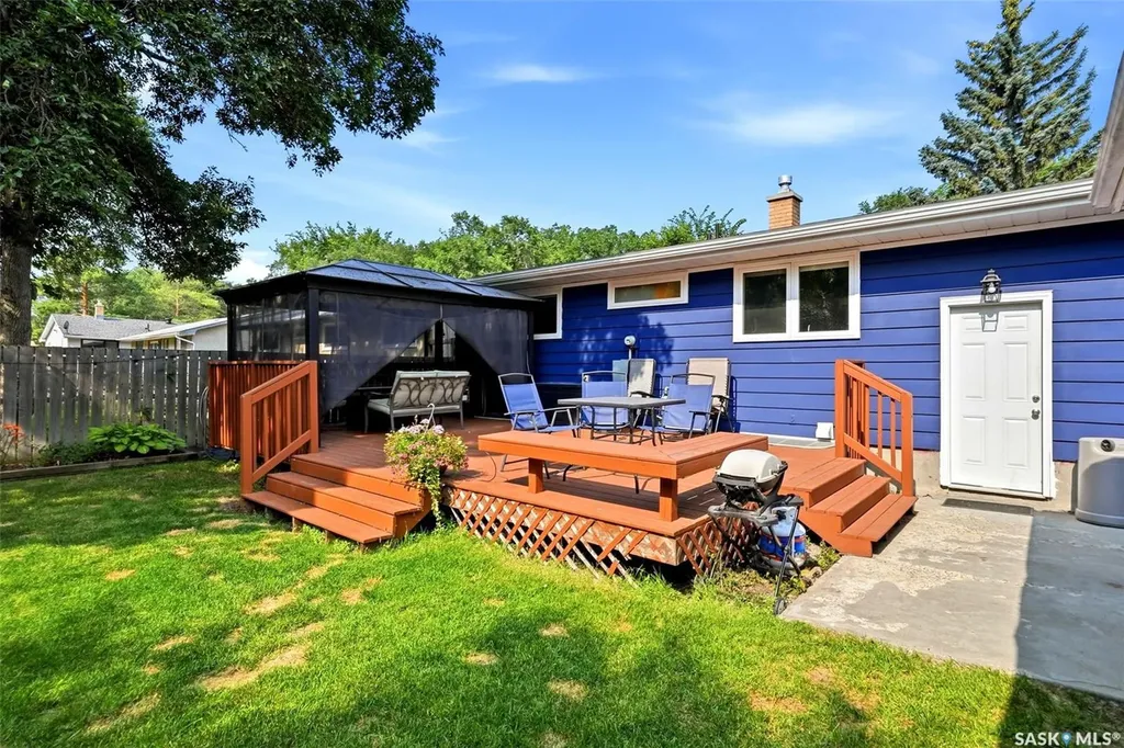 1413 Shannon Road Regina SK S4S 5L4