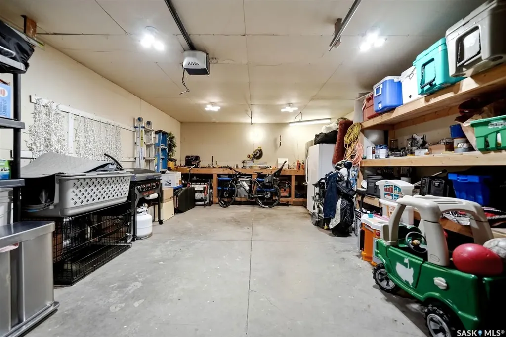 1413 Shannon Road Regina SK S4S 5L4