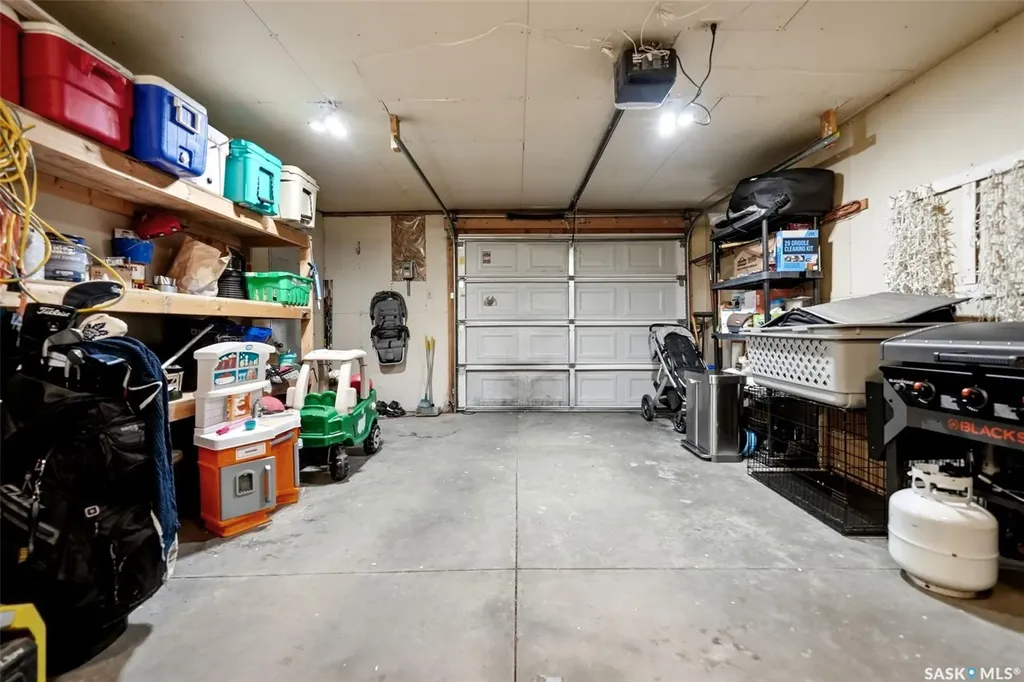 1413 Shannon Road Regina SK S4S 5L4