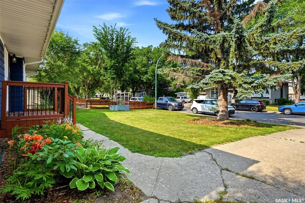 1413 Shannon Road Regina SK S4S 5L4