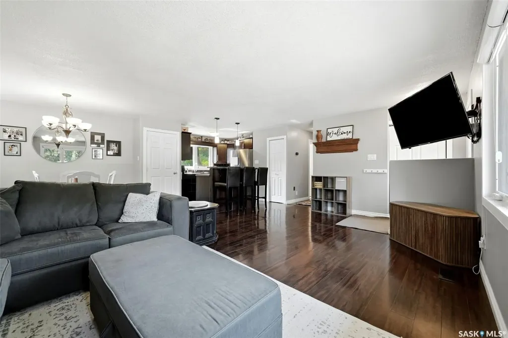 1413 Shannon Road Regina SK S4S 5L4