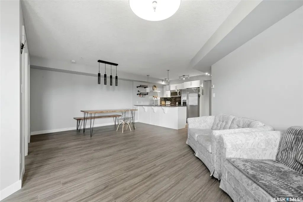 5301 Universal Crescent Regina SK S4W 0L2