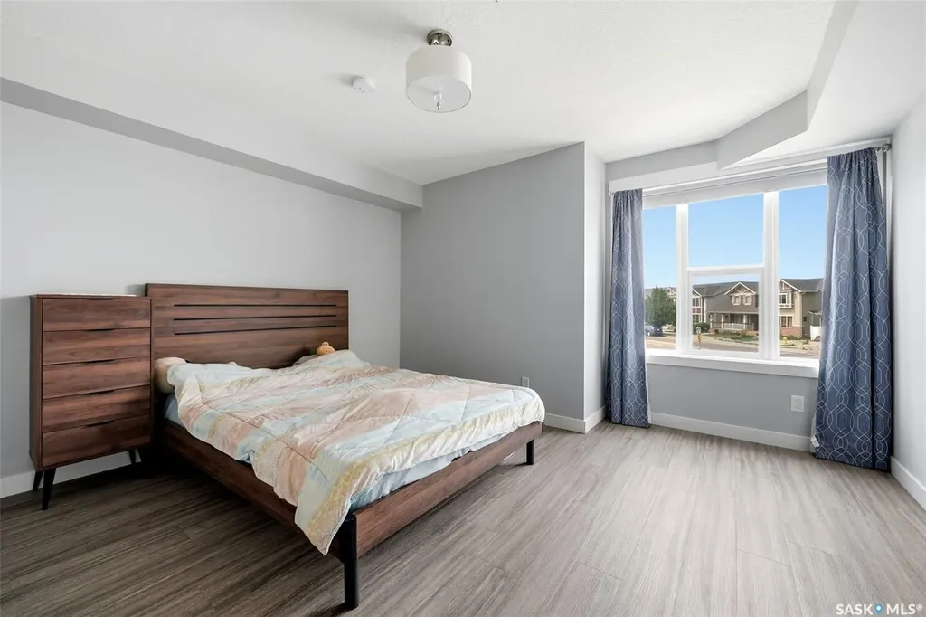 5301 Universal Crescent Regina SK S4W 0L2