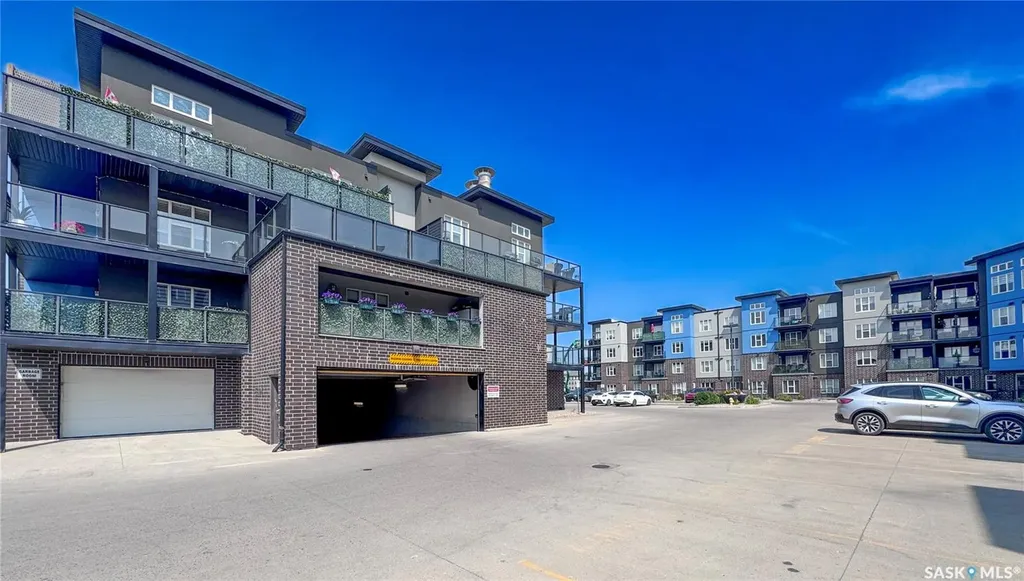5301 Universal Crescent Regina SK S4W 0L2