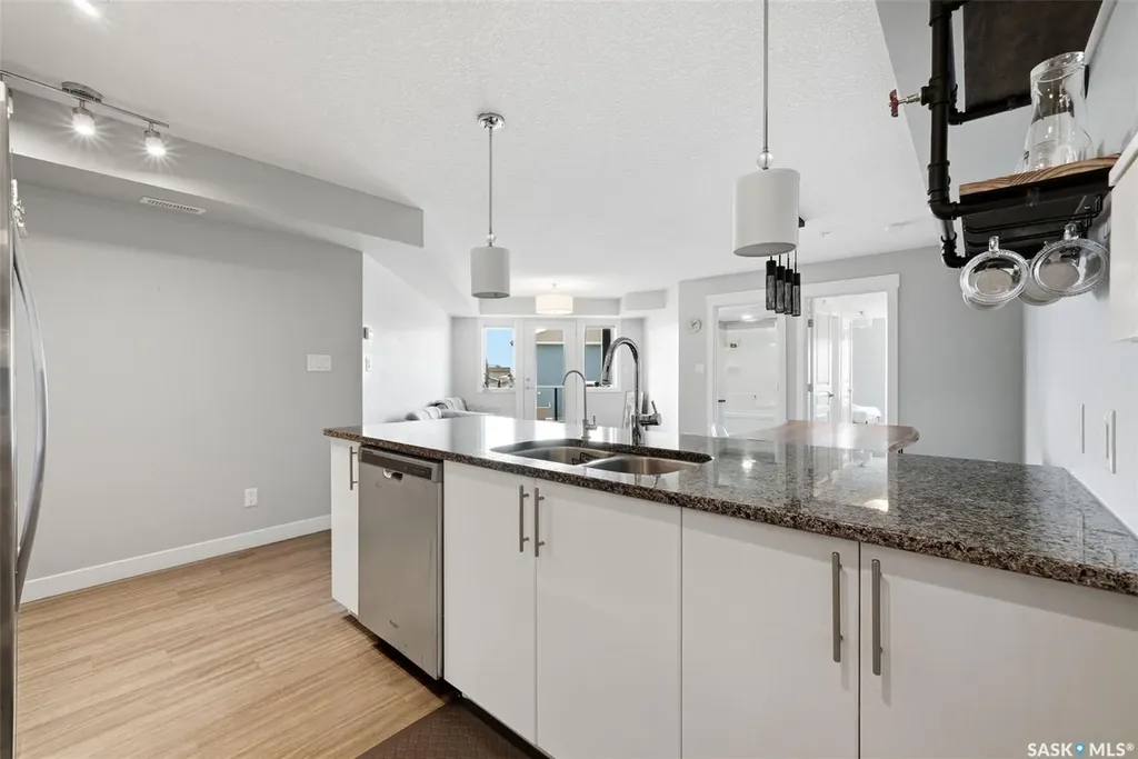 5301 Universal Crescent Regina SK S4W 0L2