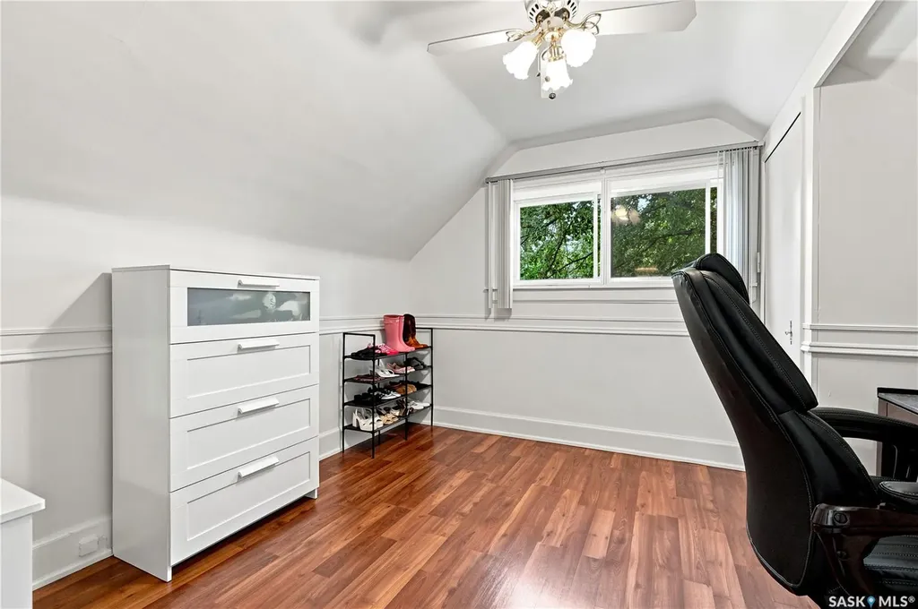 1607 Alexandra Avenue Saskatoon SK S7K 3C4