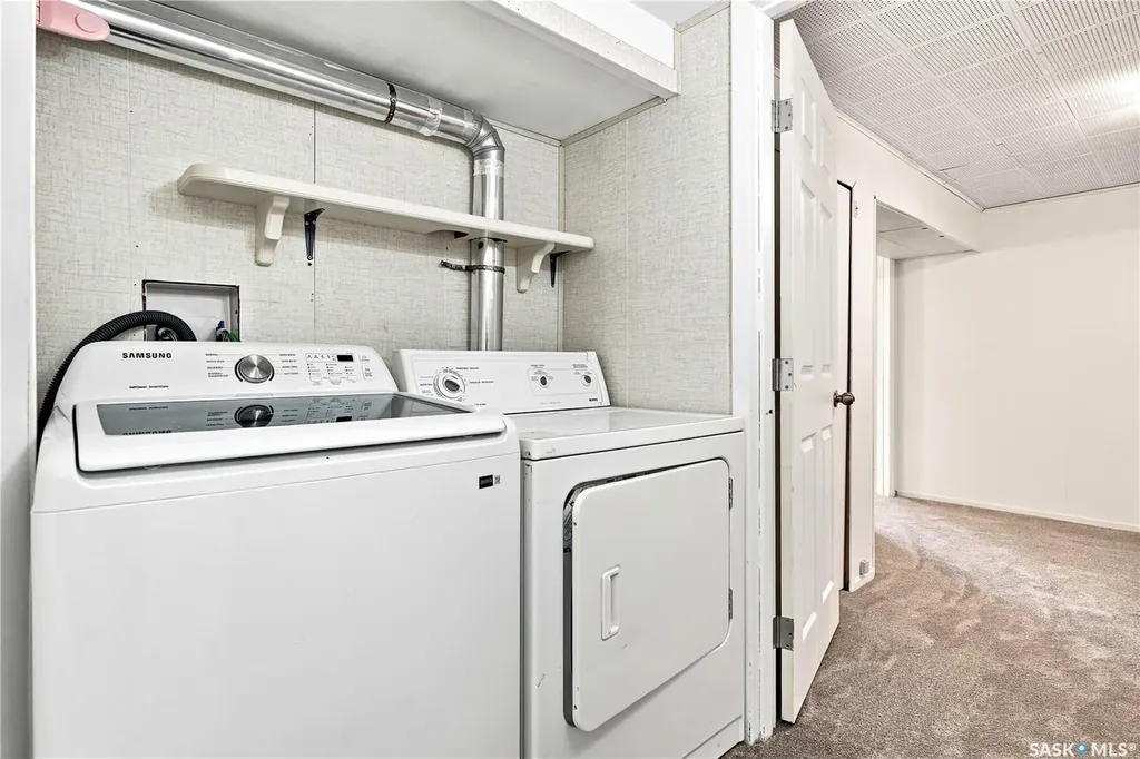 1607 Alexandra Avenue Saskatoon SK S7K 3C4