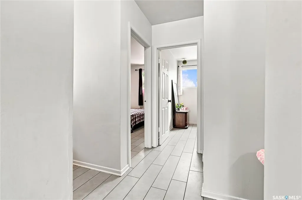 2814-2816 7th Street E Saskatoon SK S7H 1B3