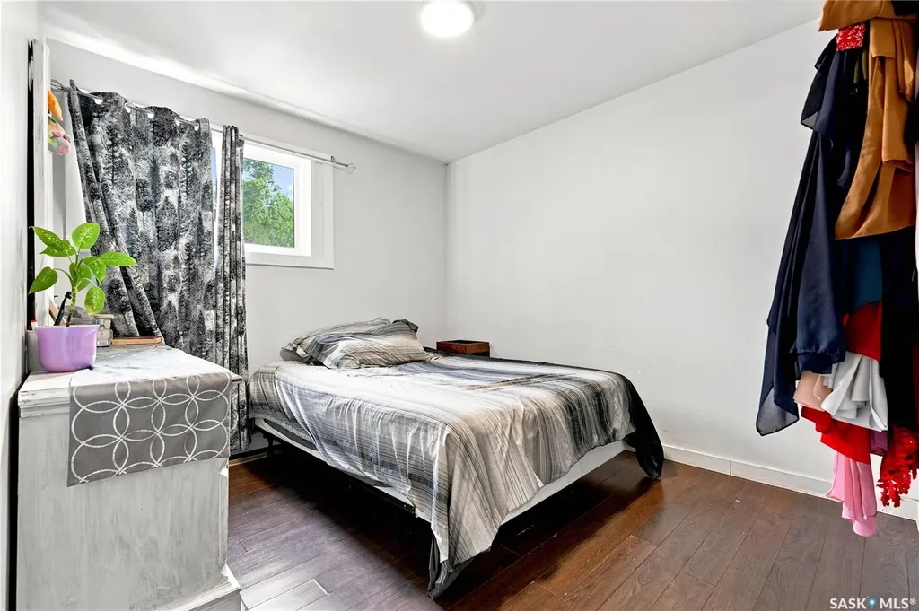 2814-2816 7th Street E Saskatoon SK S7H 1B3