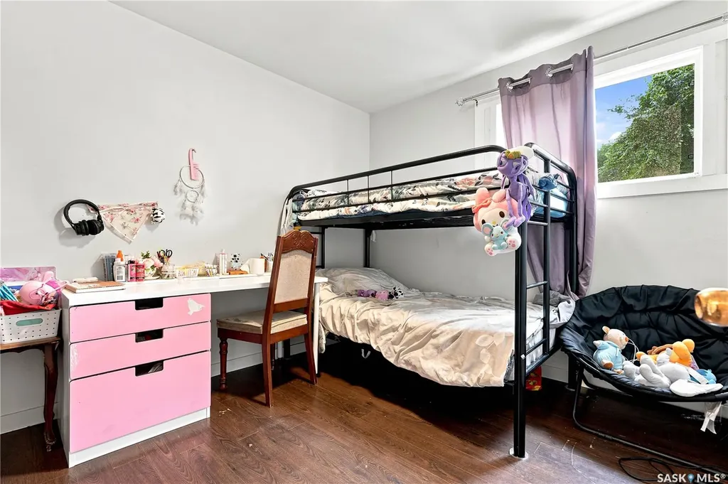2814-2816 7th Street E Saskatoon SK S7H 1B3