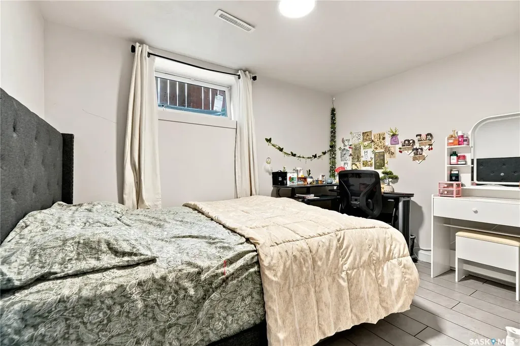 2814-2816 7th Street E Saskatoon SK S7H 1B3