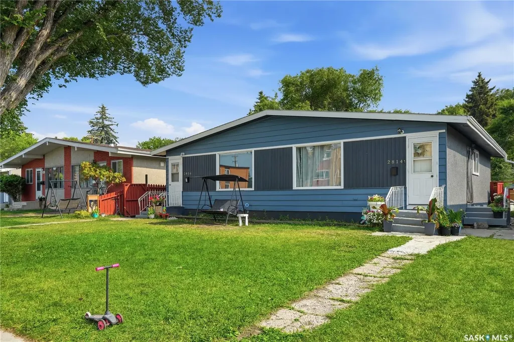 2814-2816 7th Street E Saskatoon SK S7H 1B3