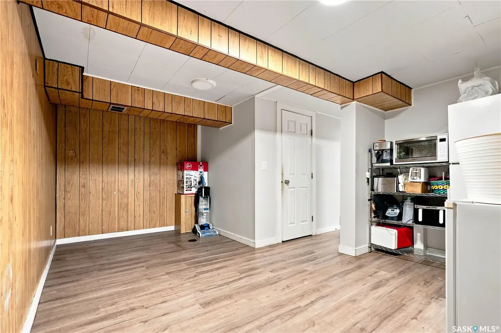 2814-2816 7th Street E Saskatoon SK S7H 1B3