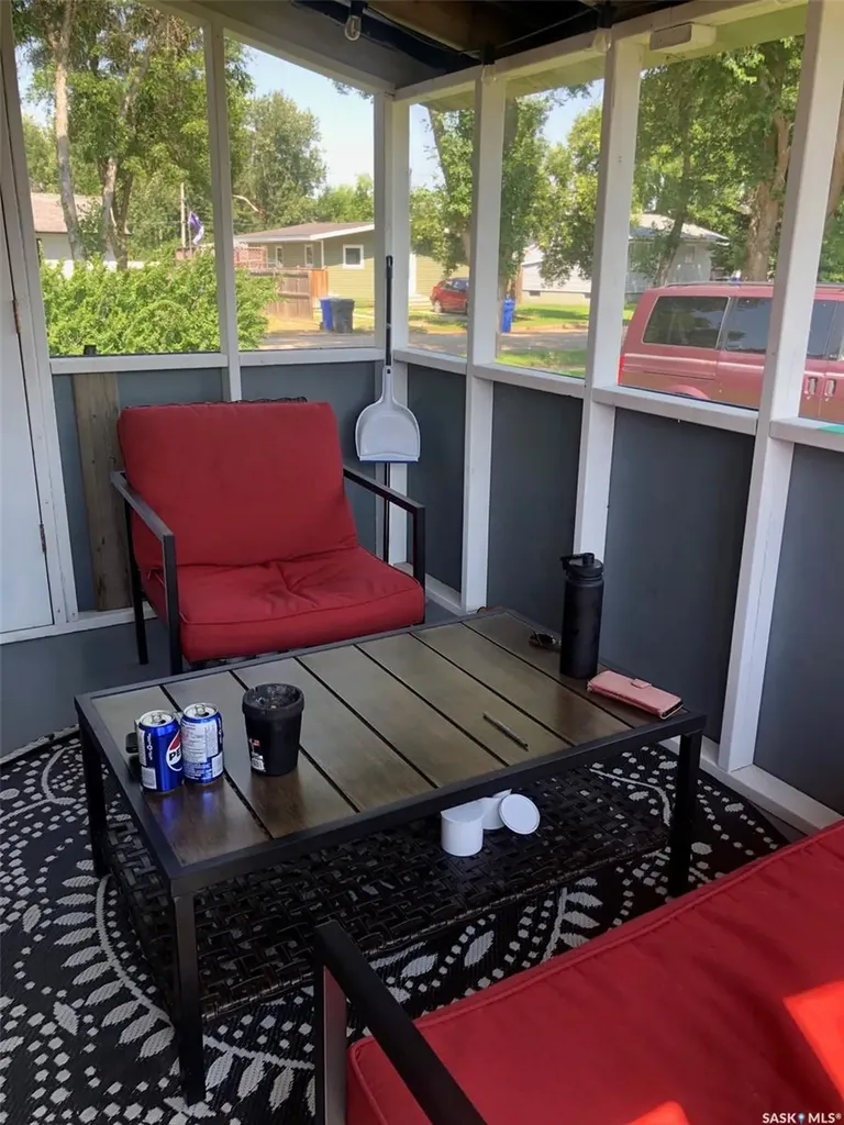 244 Northern Avenue Canora SK S0A 0L0