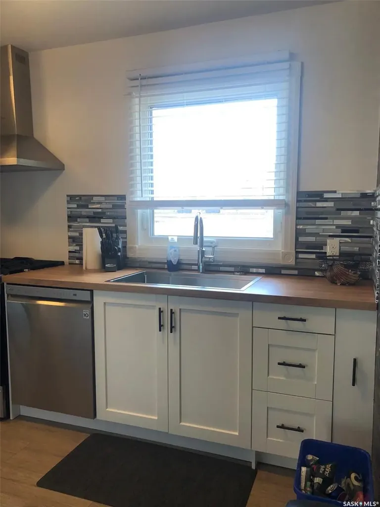 244 Northern Avenue Canora SK S0A 0L0