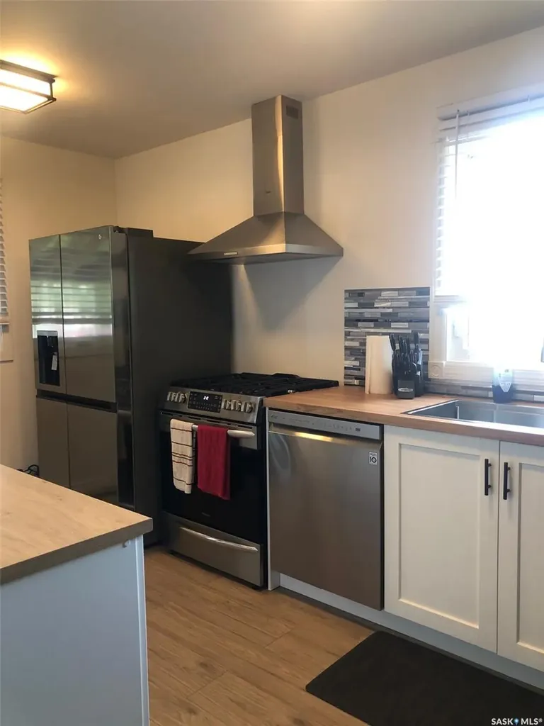244 Northern Avenue Canora SK S0A 0L0