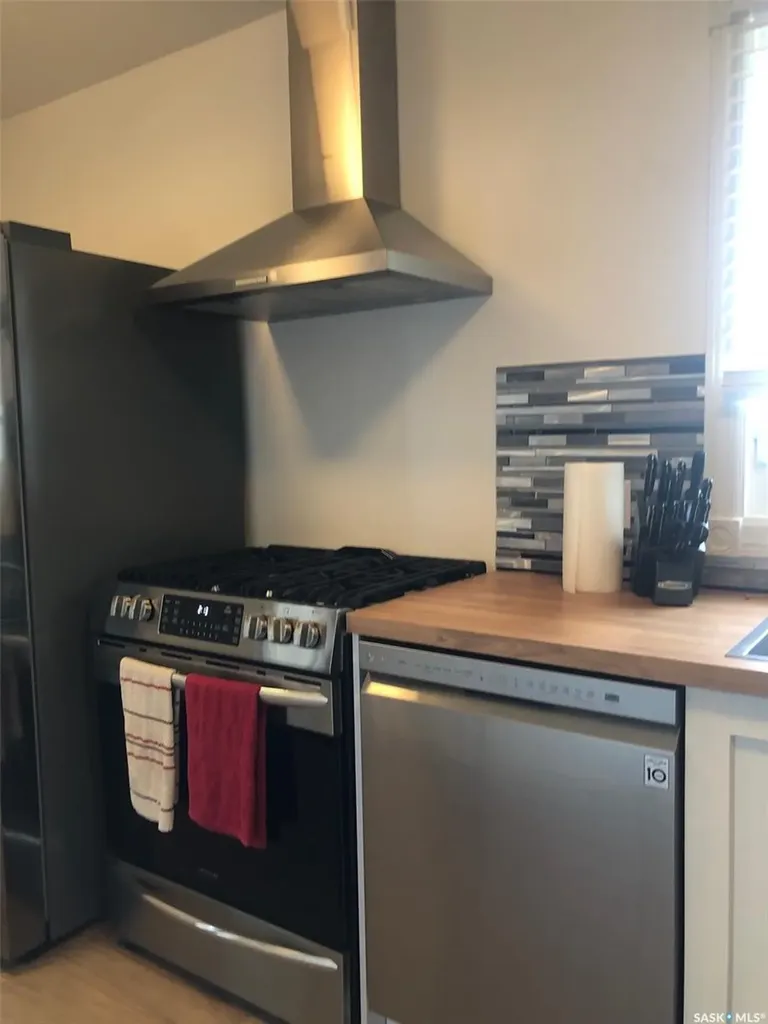 244 Northern Avenue Canora SK S0A 0L0