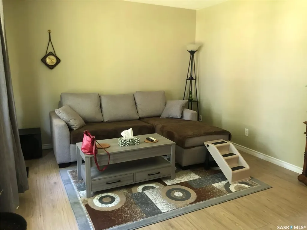 244 Northern Avenue Canora SK S0A 0L0