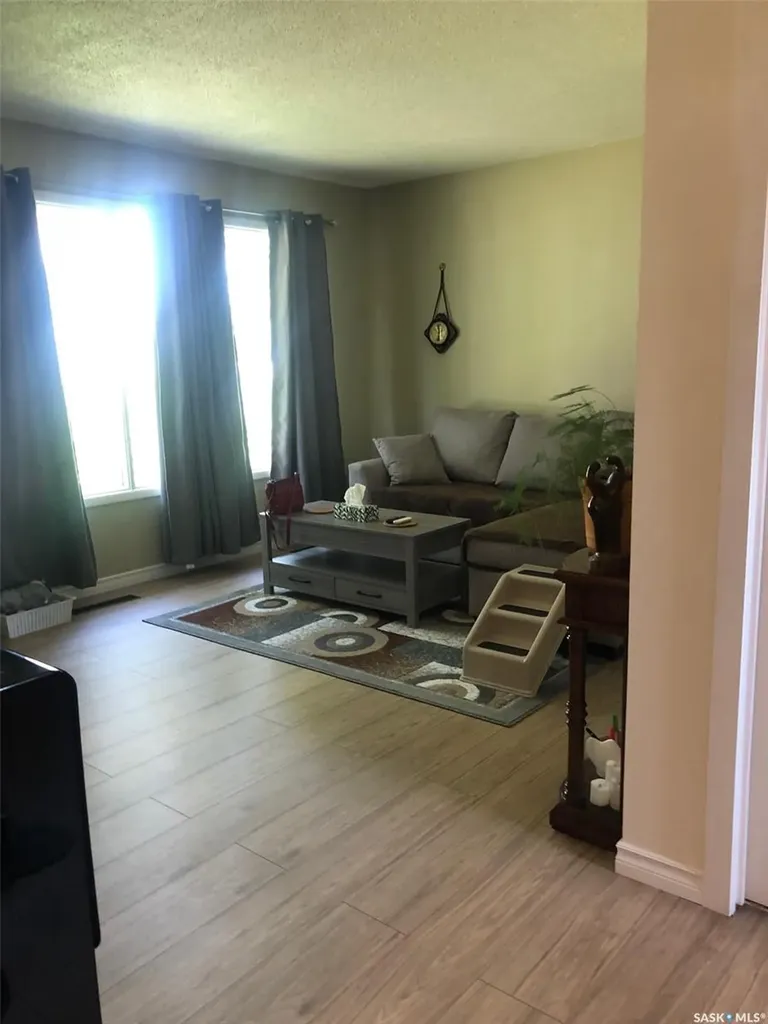 244 Northern Avenue Canora SK S0A 0L0