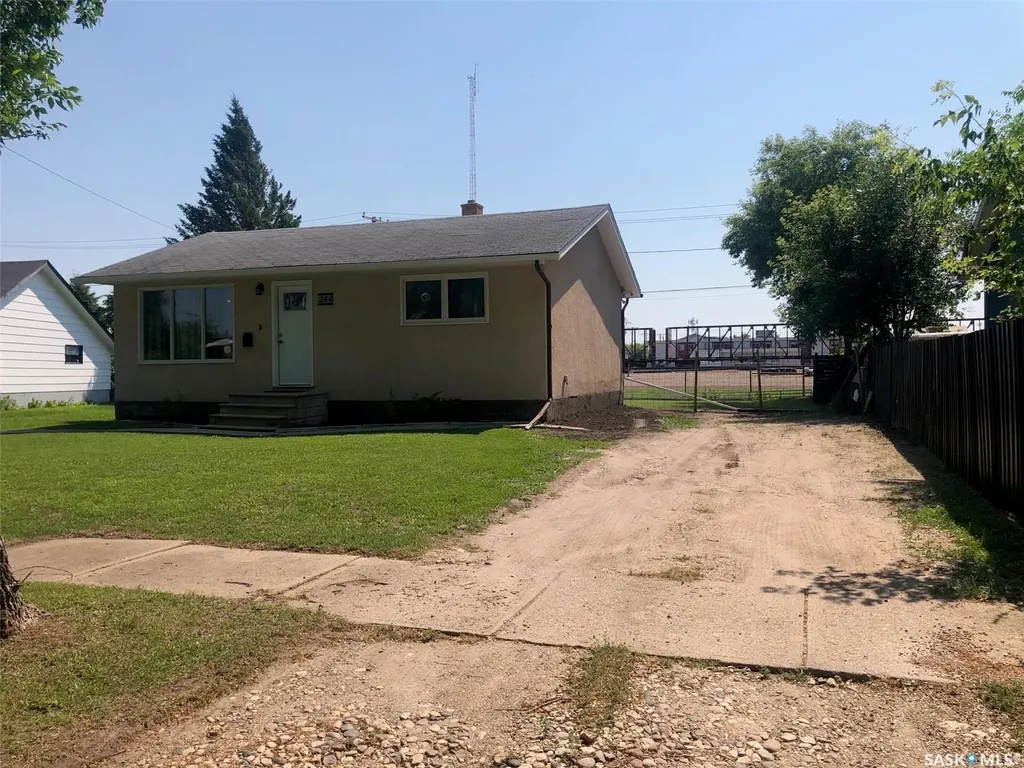 244 Northern Avenue Canora SK S0A 0L0