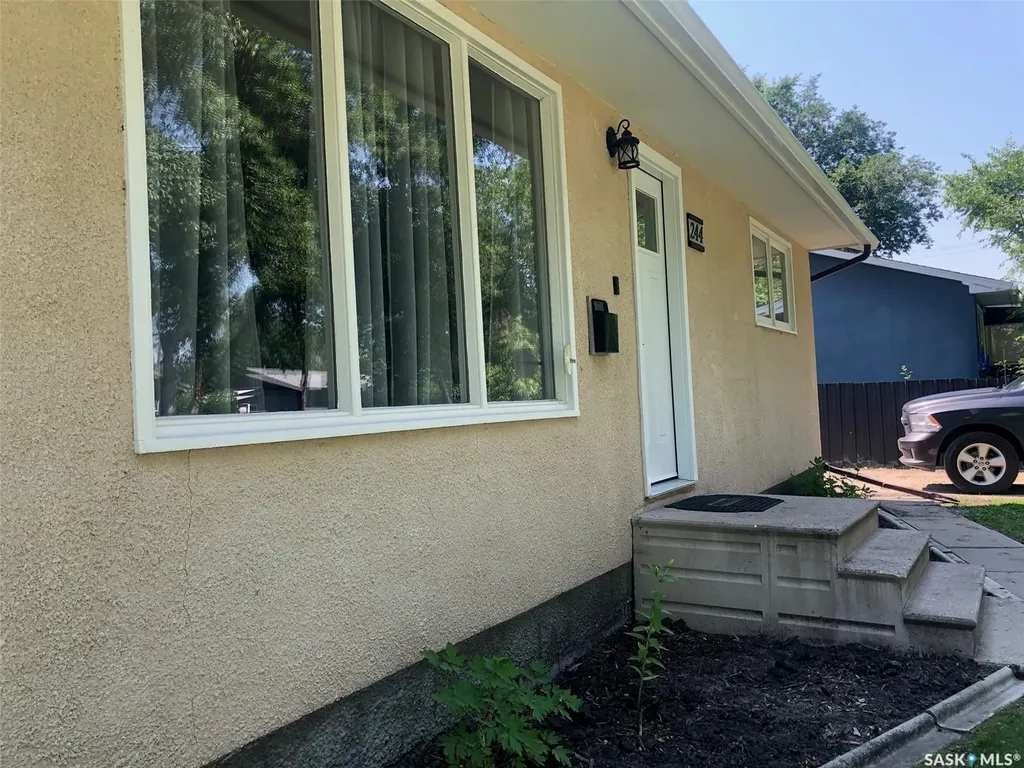244 Northern Avenue Canora SK S0A 0L0