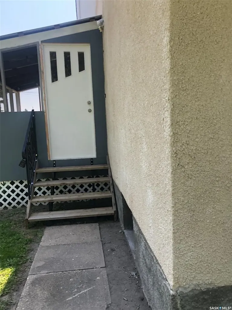 244 Northern Avenue Canora SK S0A 0L0