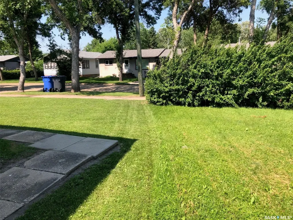 244 Northern Avenue Canora SK S0A 0L0