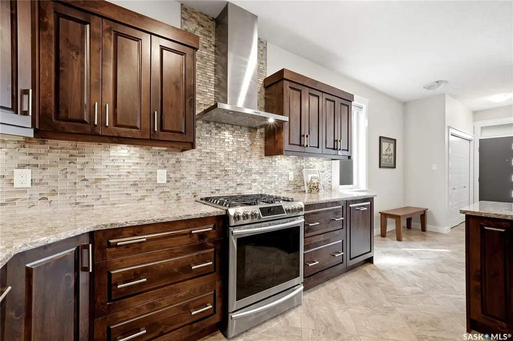 2871 Garnet Street Regina SK S4S 1X1