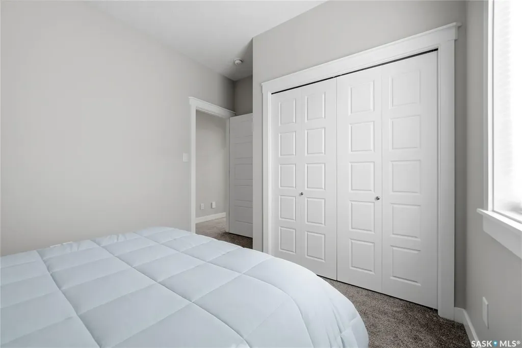 2871 Garnet Street Regina SK S4S 1X1