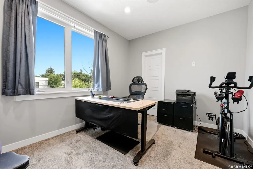 2871 Garnet Street Regina SK S4S 1X1