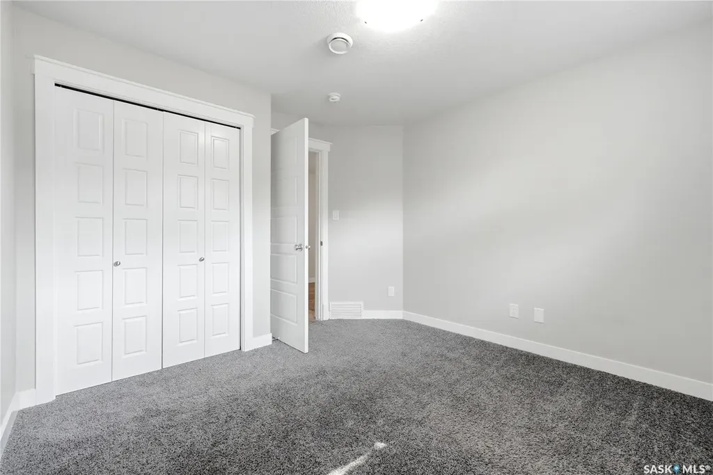 2871 Garnet Street Regina SK S4S 1X1