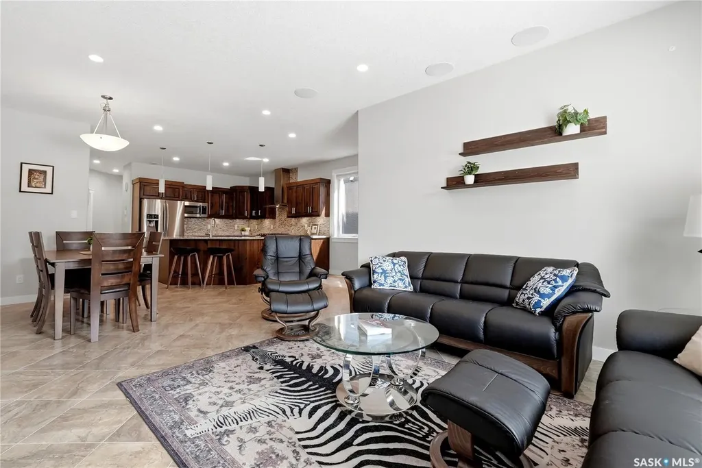 2871 Garnet Street Regina SK S4S 1X1