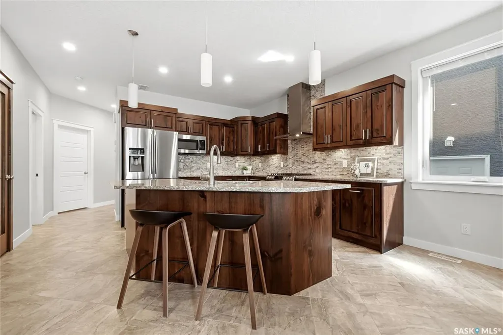 2871 Garnet Street Regina SK S4S 1X1