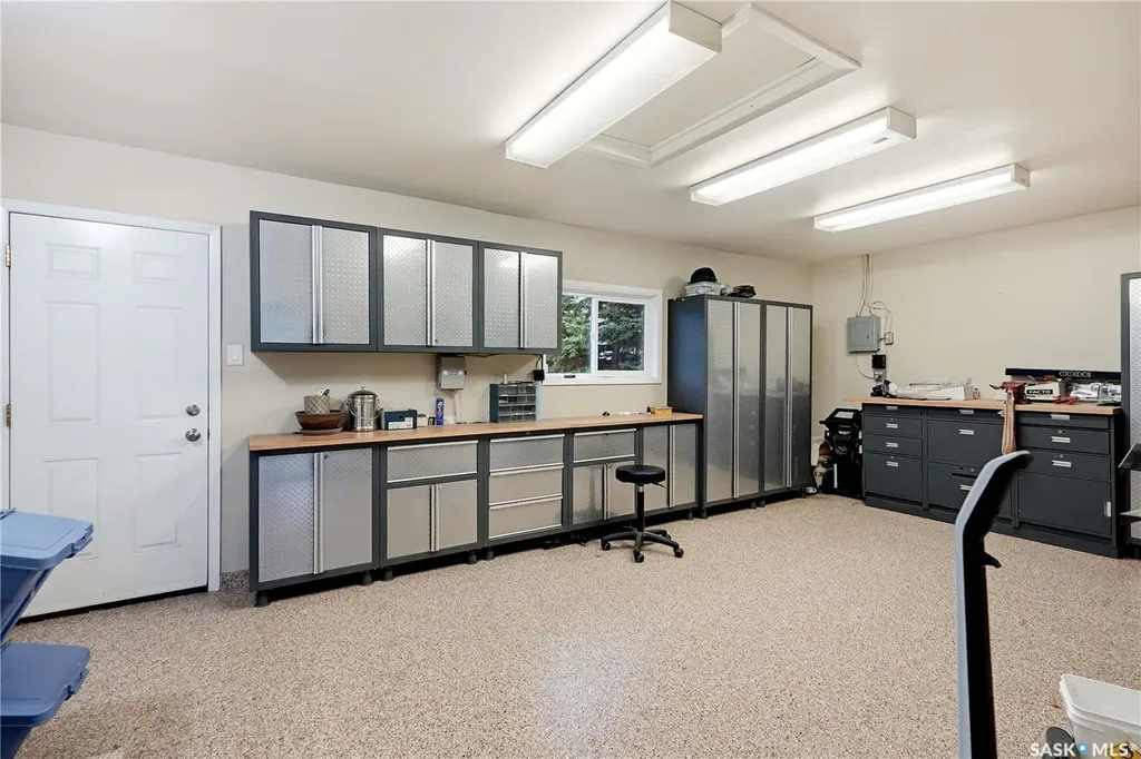 19 Ridgedale Bay White City SK S4L 5B1