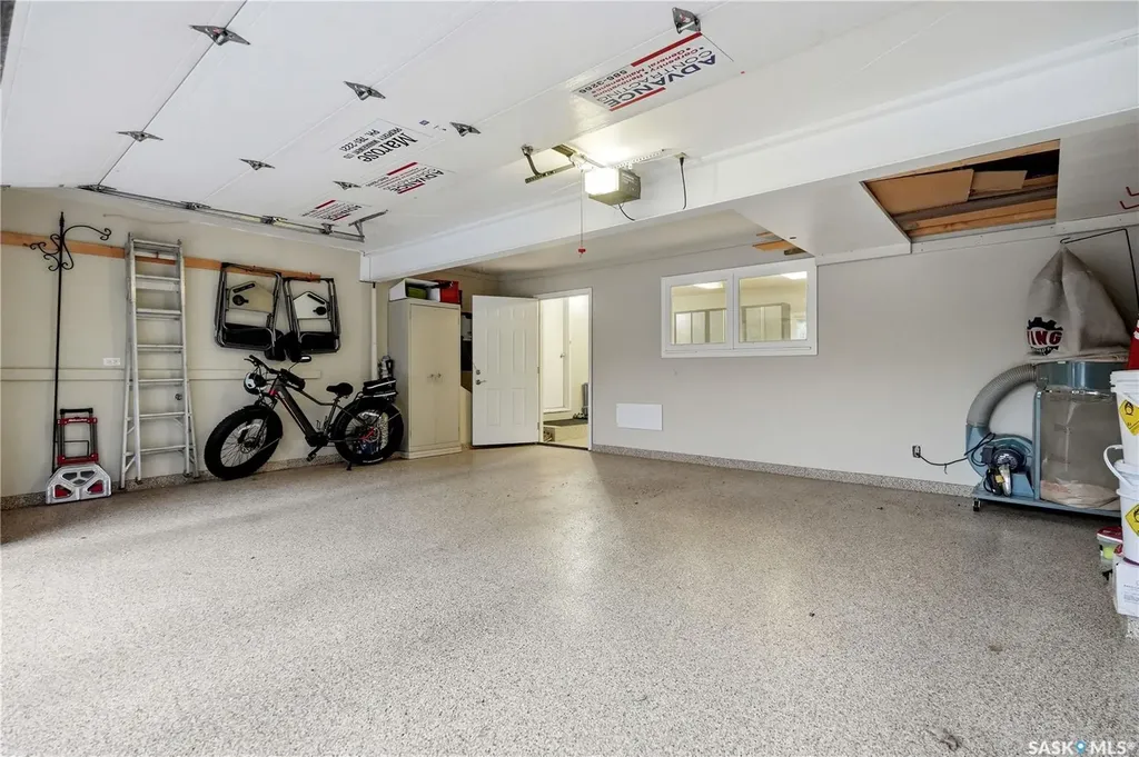 19 Ridgedale Bay White City SK S4L 5B1