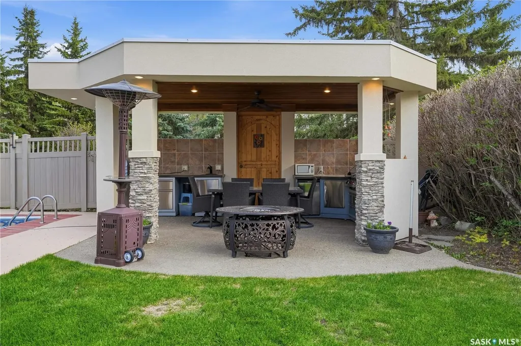 19 Ridgedale Bay White City SK S4L 5B1