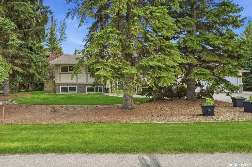 19 Ridgedale Bay White City SK S4L 5B1
