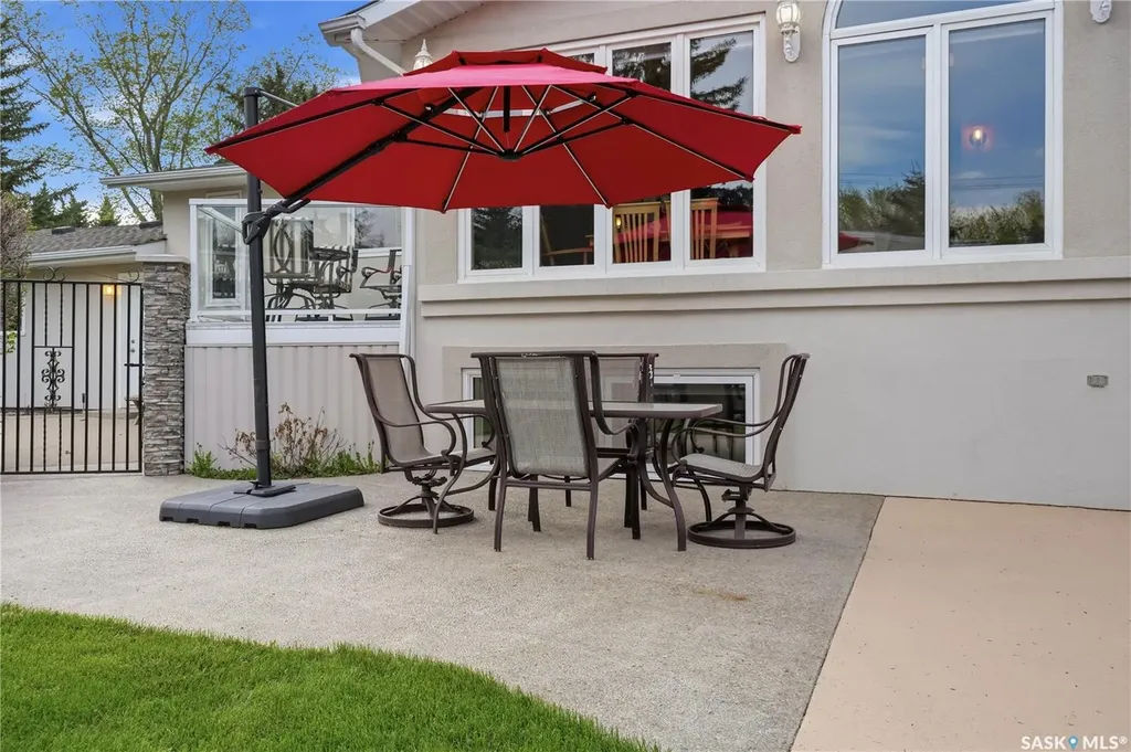 19 Ridgedale Bay White City SK S4L 5B1