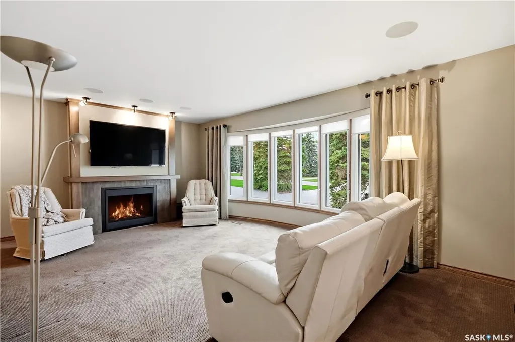 19 Ridgedale Bay White City SK S4L 5B1