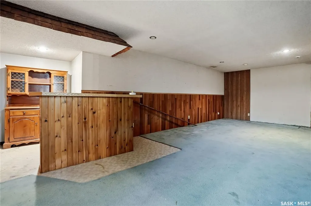 1625 Admiral Crescent Moose Jaw SK S6H 7N8