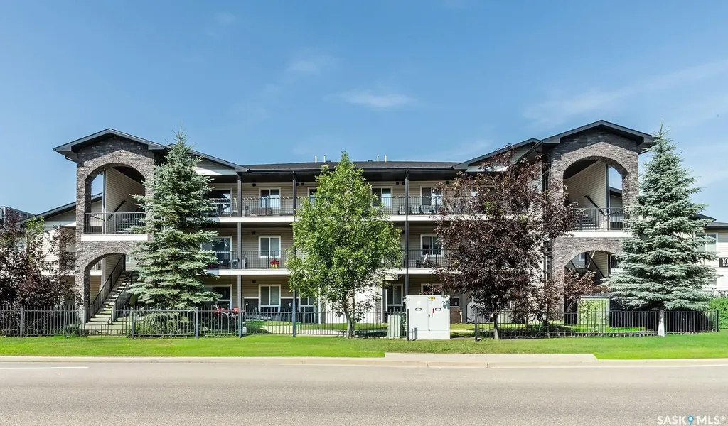 125 Willis Crescent Saskatoon SK S7T 0T1