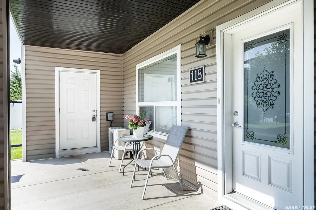 125 Willis Crescent Saskatoon SK S7T 0T1