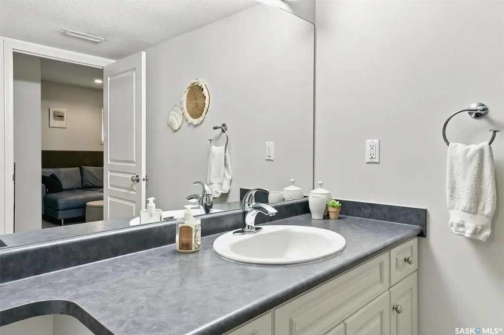 655 Kenderdine Road Saskatoon SK S7N 4W9