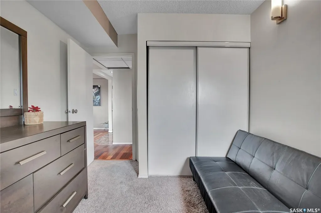 611 University Drive Saskatoon SK S7N 3Z1