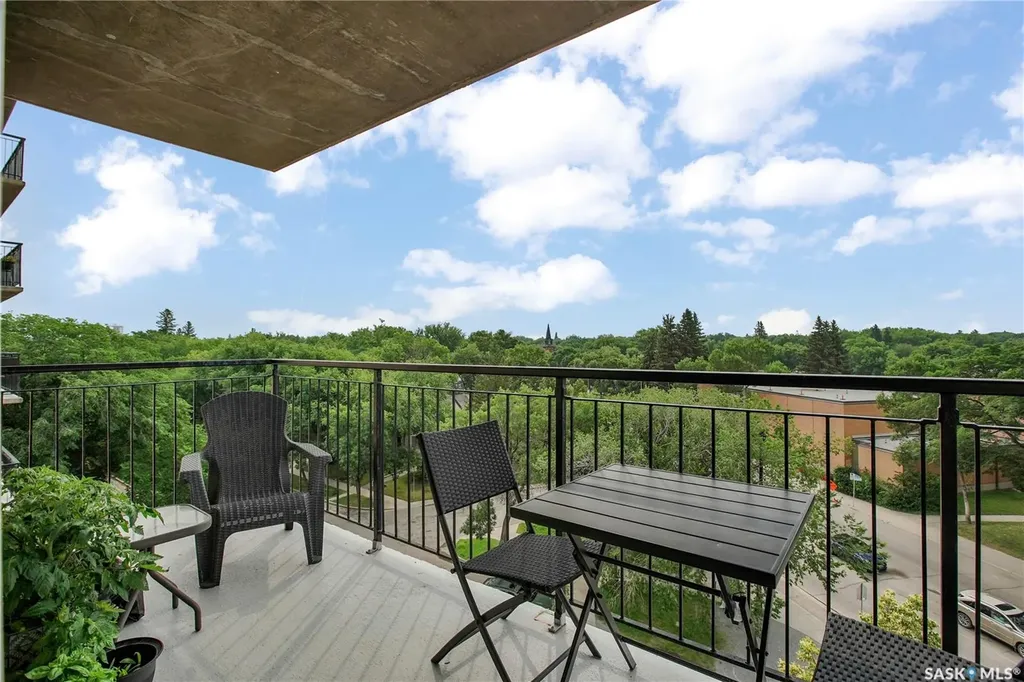 611 University Drive Saskatoon SK S7N 3Z1