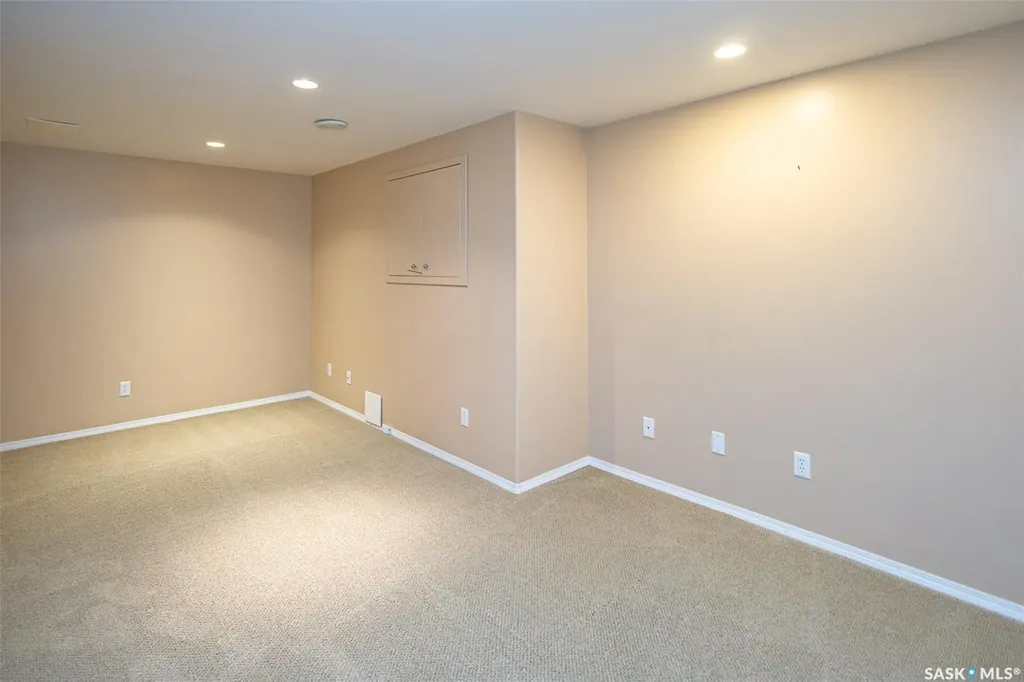 203 Herold Terrace Saskatoon SK S7V 1H8